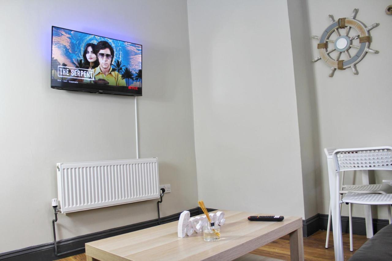 Vacation Home - Garden, Netlfix, Wifi. Маргит Экстерьер фото